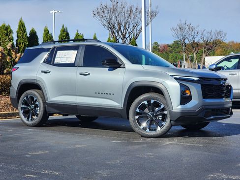 New 2026 Chevrolet Equinox RS w/ Convenience Package III image 2