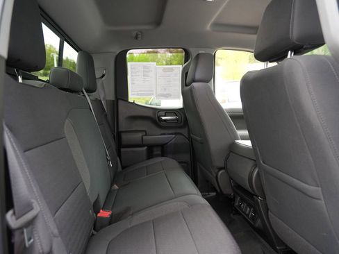 Used 2022 Chevrolet Silverado 1500 LT AWD/4WD image 27