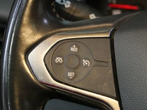 Used 2019 Chevrolet Traverse RS image 22