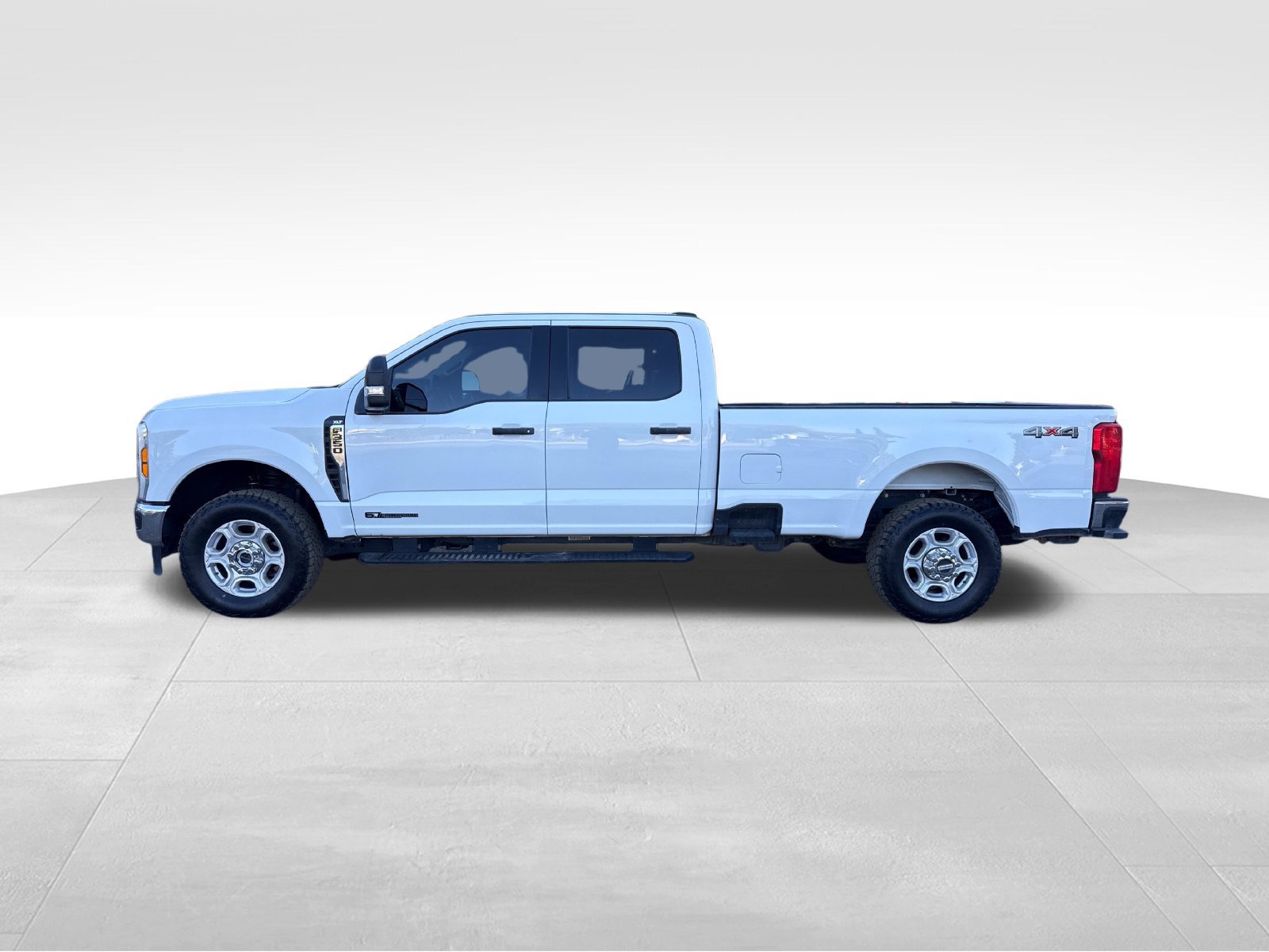Used 2026 Ford F350 XLT AWD/4WD image 2