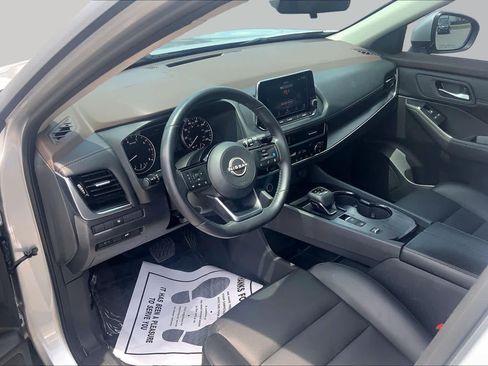 Used 2023 Nissan Rogue SV w/ SV Premium Package FWD image 18