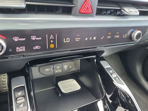 New 2026 Kia Sorento SX Prestige image 22