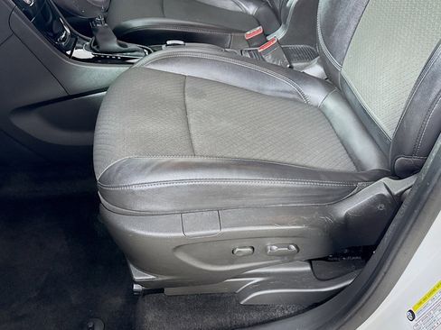 Used 2019 Buick Encore Preferred image 19