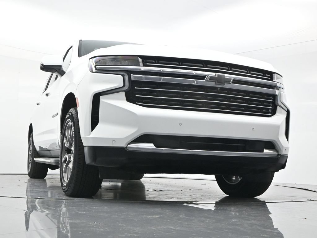 Used 2022 Chevrolet Suburban LT w/ LT Signature Plus Package AWD/4WD image 46