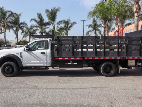Used 2017 Ford F550 4x4 Regular Cab Super Duty image 5