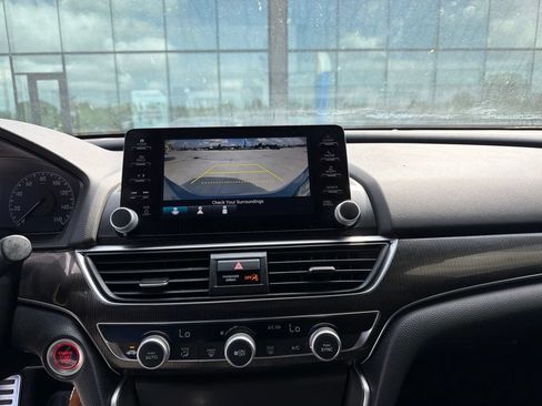 Used 2021 Honda Accord Sport image 10