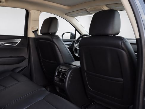 Used 2019 Cadillac XT5 Premium Luxury FWD image 15