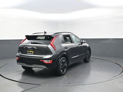 Used 2024 Kia Niro Wind w/ Wind Preserve Package image 7
