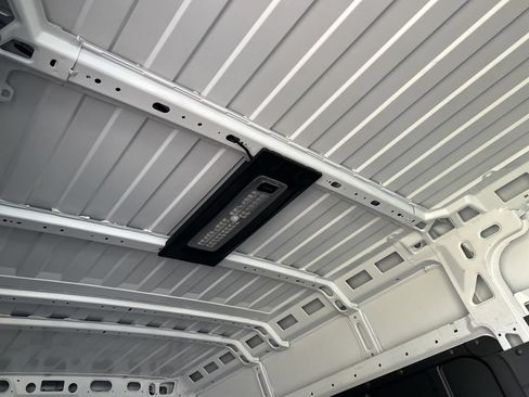 Used 2025 RAM ProMaster 2500 w/ Convenience Group FWD image 31