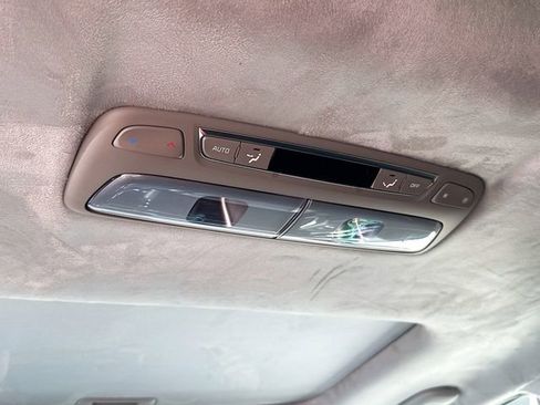 Used 2024 Kia Telluride SX Prestige w/ Towing Package image 26