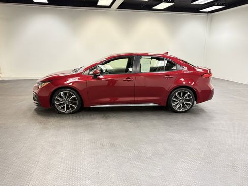 Used 2022 Toyota Corolla SE image 2