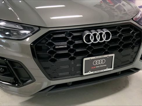 Certified 2025 Audi Q5 2.0T Premium w/ Convenience Plus Package image 31