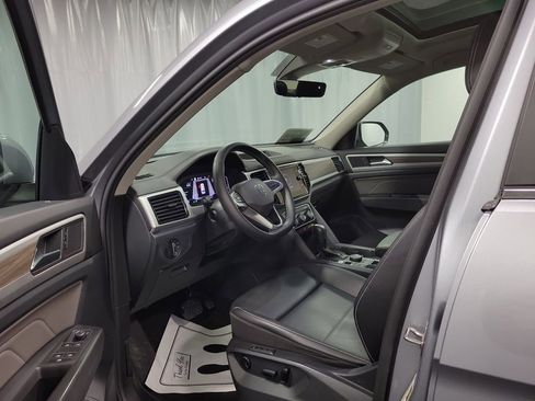 Used 2022 Volkswagen Atlas SEL image 12