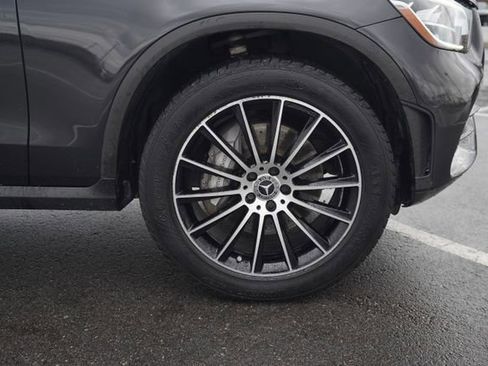 Used 2022 Mercedes-Benz GLC 300 image 42