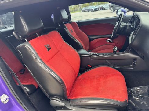 Used 2019 Dodge Challenger R/T Scat Pack RWD image 13
