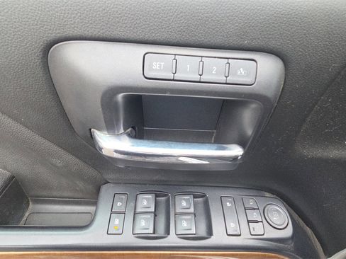 Used 2018 Chevrolet Silverado 1500 LTZ w/ LTZ Plus Package image 18