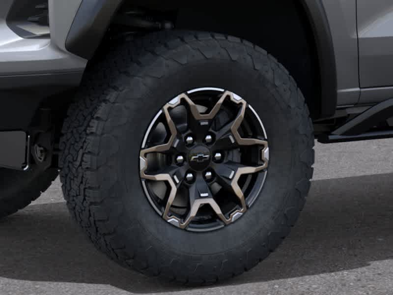 New 2026 Chevrolet Colorado ZR2 w/ Technology Package AWD/4WD image 9