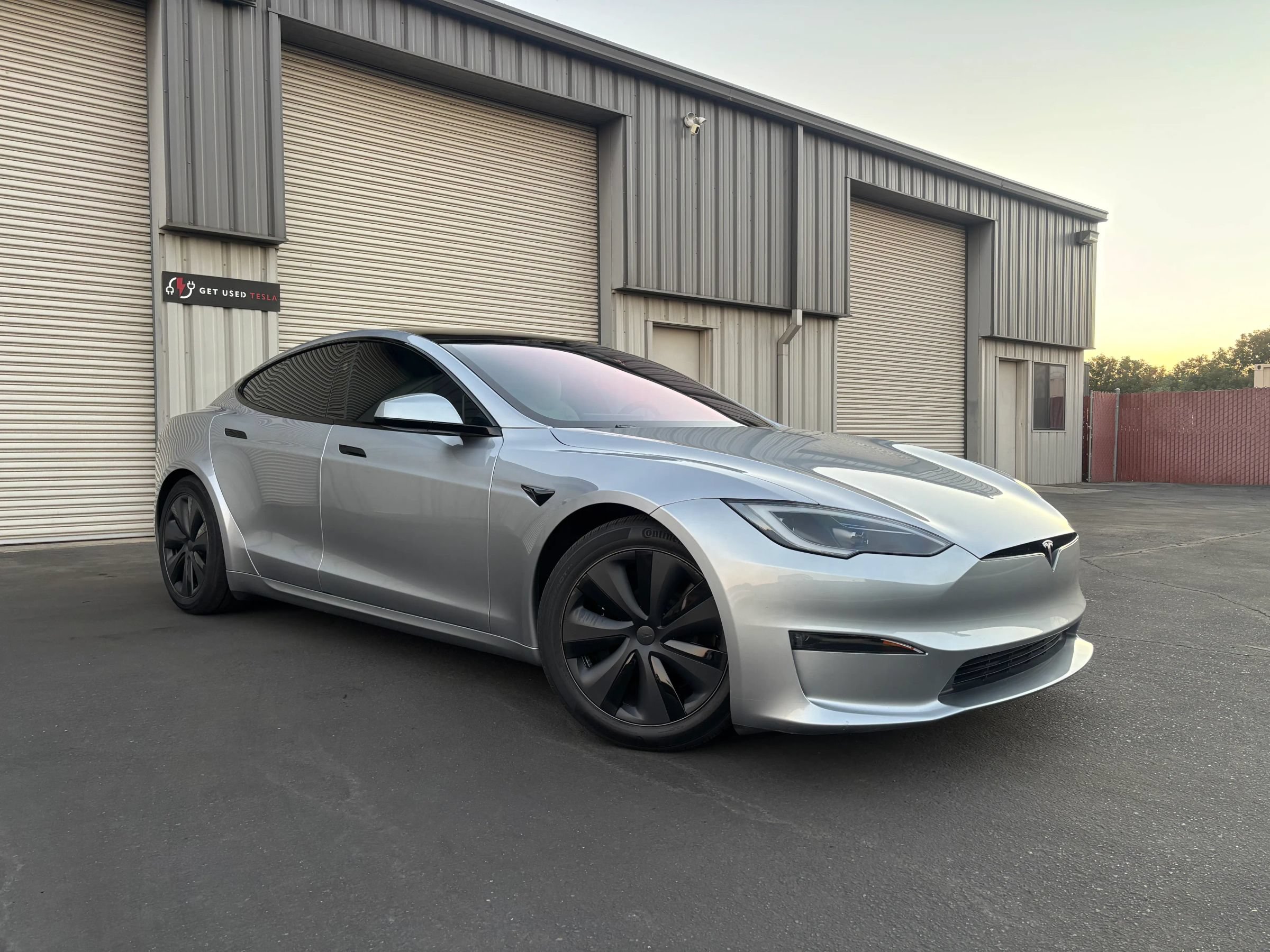Used 2024 Tesla Model S AWD/4WD image 2