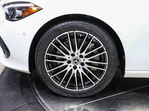 Used 2024 Mercedes-Benz C 300 Sedan image 9