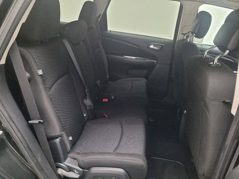 Used 2018 Dodge Journey SE w/ Popular Equipment Group image 19