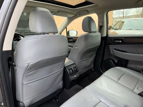 Used 2018 Subaru Outback 2.5i Limited image 15