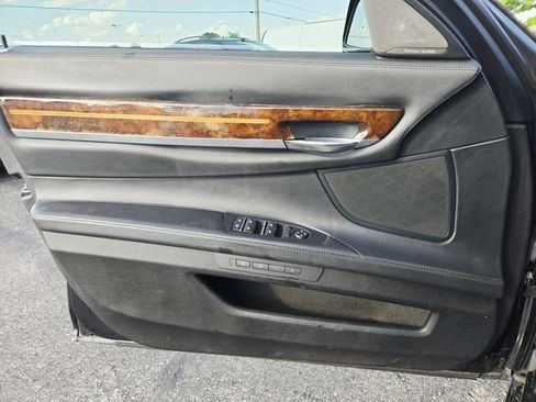 Used 2015 BMW 750i RWD image 29