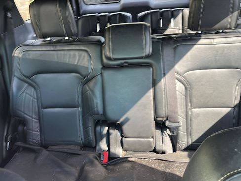 Used 2017 Ford Explorer Platinum AWD/4WD image 13