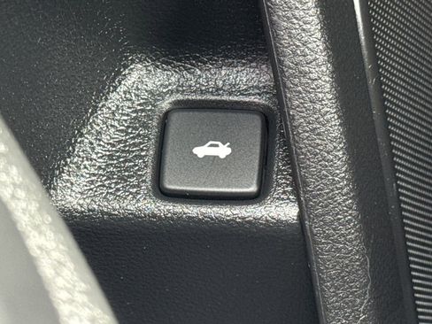 Used 2017 Honda Civic EX-T image 21