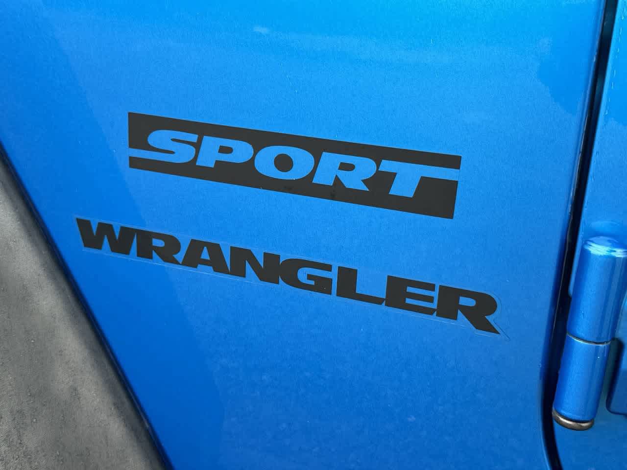 Used 2015 Jeep Wrangler Sport w/ Quick Order Package 24S AWD/4WD image 12