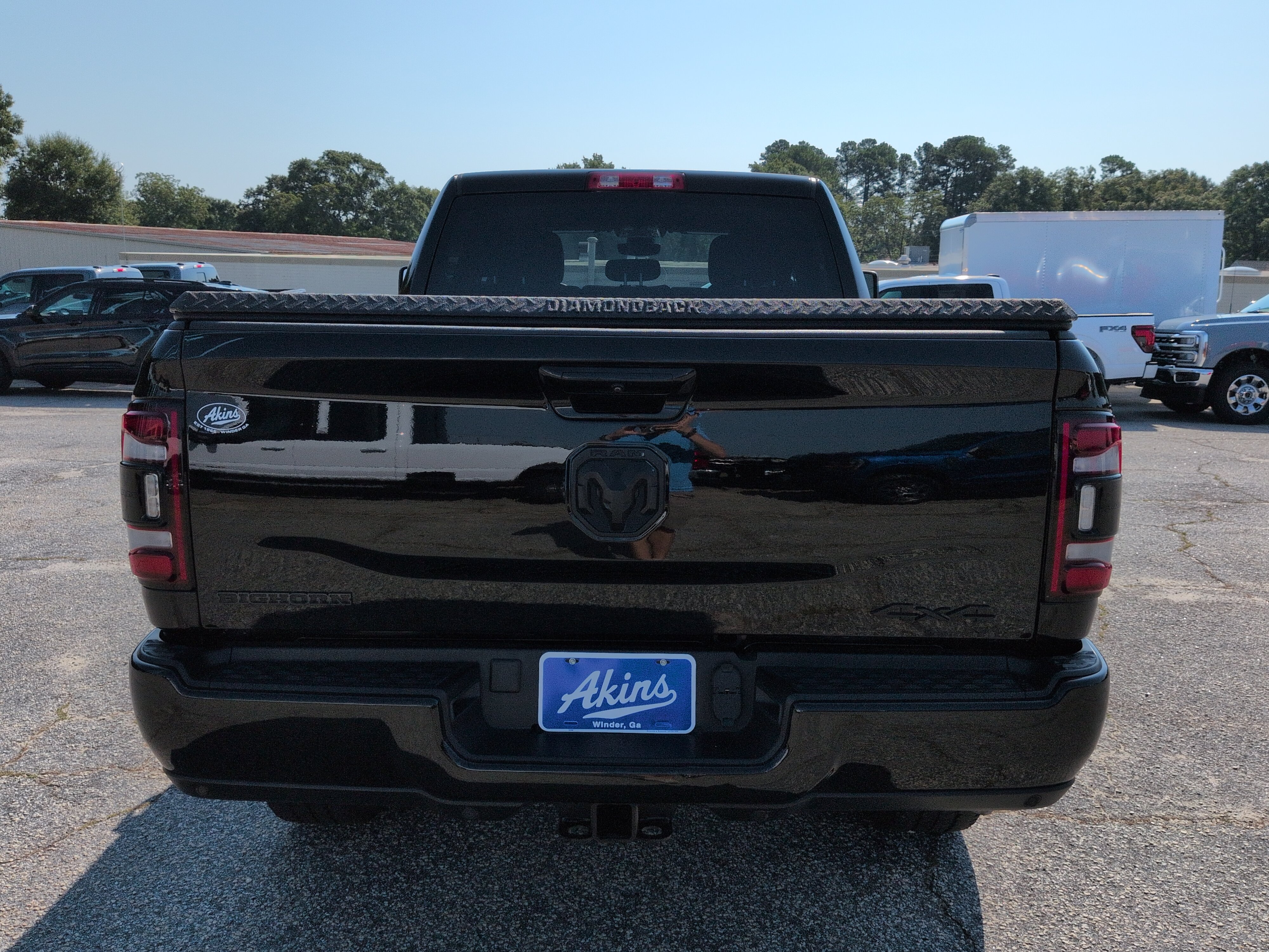 Certified 2024 RAM 2500 Big Horn w/ Night Edition AWD/4WD image 4