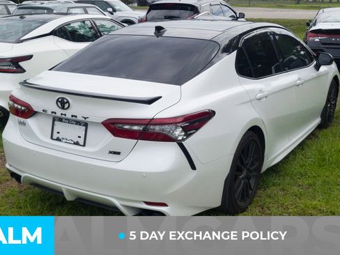 Used 2021 Toyota Camry XSE FWD image 4