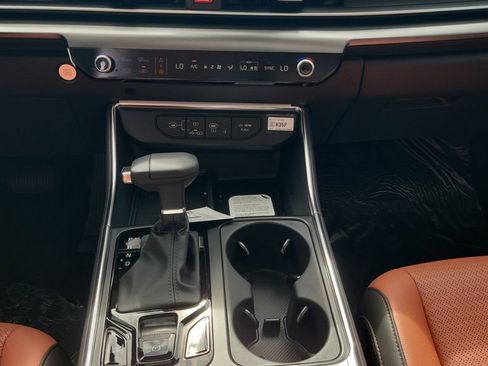 New 2026 Kia Carnival SX Prestige FWD image 18