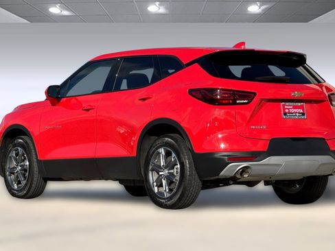Used 2025 Chevrolet Blazer LT image 7