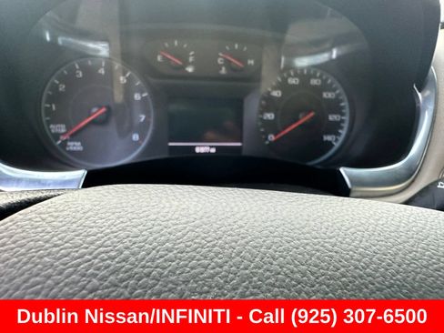 Used 2023 Chevrolet Traverse LS w/ Safety Package FWD image 4