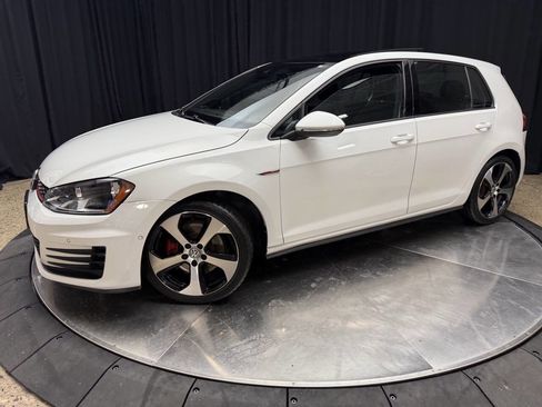 Used 2016 Volkswagen GTI SE w/ Driver Assistance Package image 3