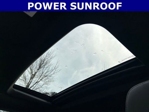 Used 2020 Chevrolet Silverado 1500 High Country w/ Technology Package image 2