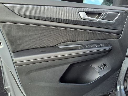 New 2026 Volkswagen Atlas Cross Sport SEL R-Line image 48