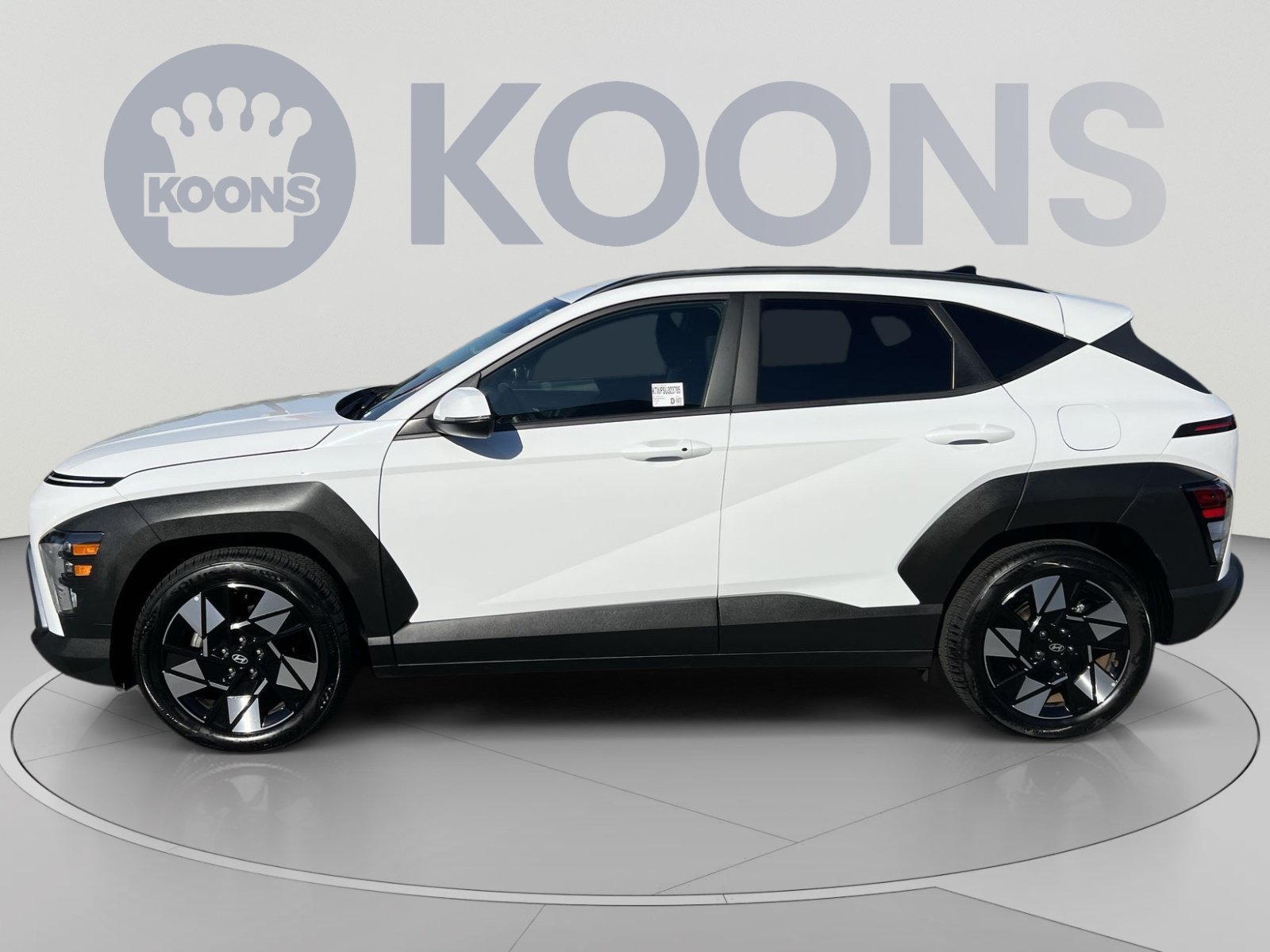 Used 2025 Hyundai Kona SEL FWD image 2