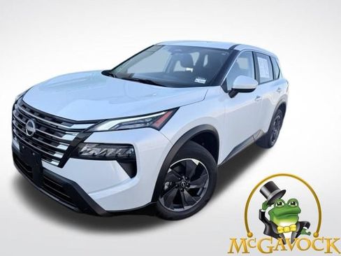 Certified 2024 Nissan Rogue SV FWD image 1