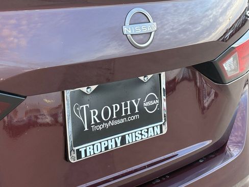 Certified 2024 Nissan Altima 2.5 SV image 9