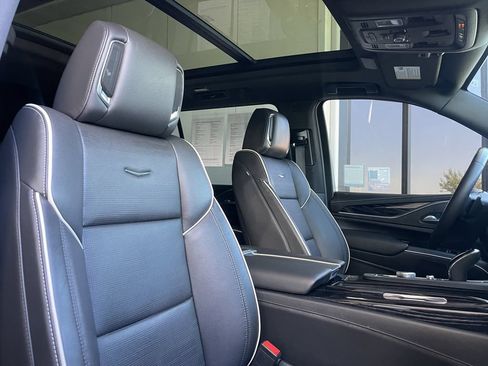 Used 2023 Cadillac Escalade ESV Sport w/ Touring Package AWD/4WD image 22