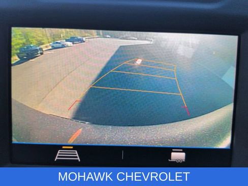 Used 2020 Chevrolet Silverado 1500 Custom w/ Custom Value Package AWD/4WD image 16