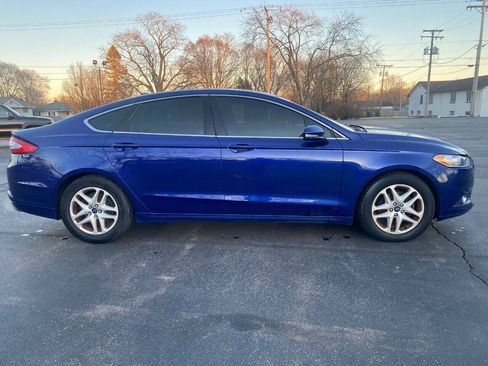 Used 2015 Ford Fusion SE w/ Equipment Group 202A FWD image 4