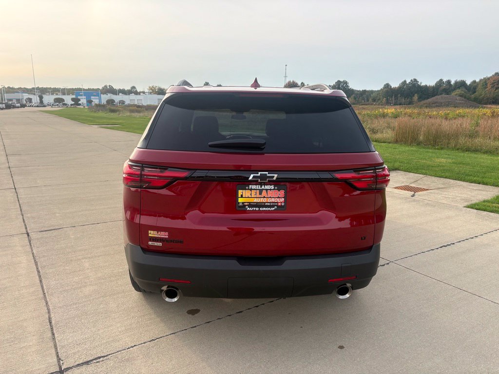 Used 2024 Chevrolet Traverse LT FWD image 5