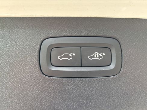 Certified 2023 Volvo XC90 B6 Plus w/ Protection Package Premier AWD/4WD image 36