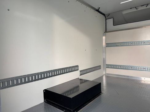 Used 2024 Ford Transit 350 DRW image 10