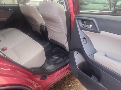 Used 2015 Subaru Forester 2.5i Limited image 17