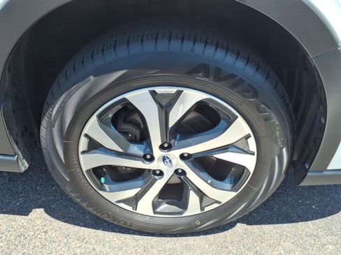Certified 2022 Subaru Outback Touring AWD/4WD image 7
