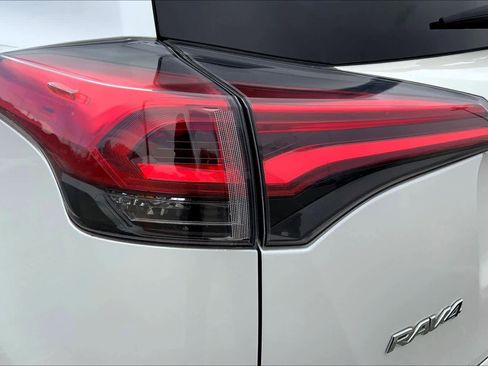 Used 2016 Toyota RAV4 Limited w/ Advanced Technology Package image 28