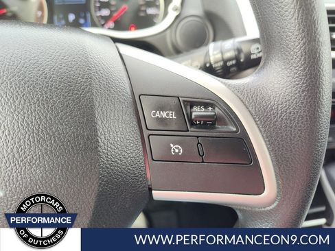 Used 2020 Mitsubishi Eclipse Cross SE FWD image 18